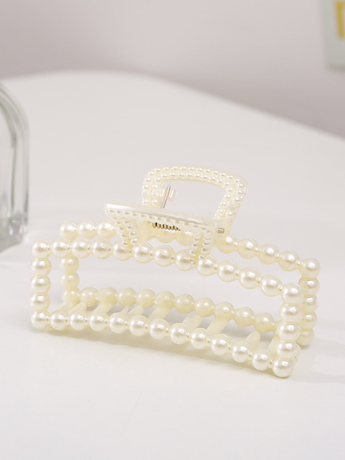 Hair Clip with Artificial Pearl Decor