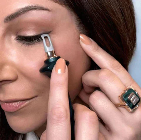 1 + 1 FREE | PerfectLiner™ - Eyeliner for a Perfect Makeup