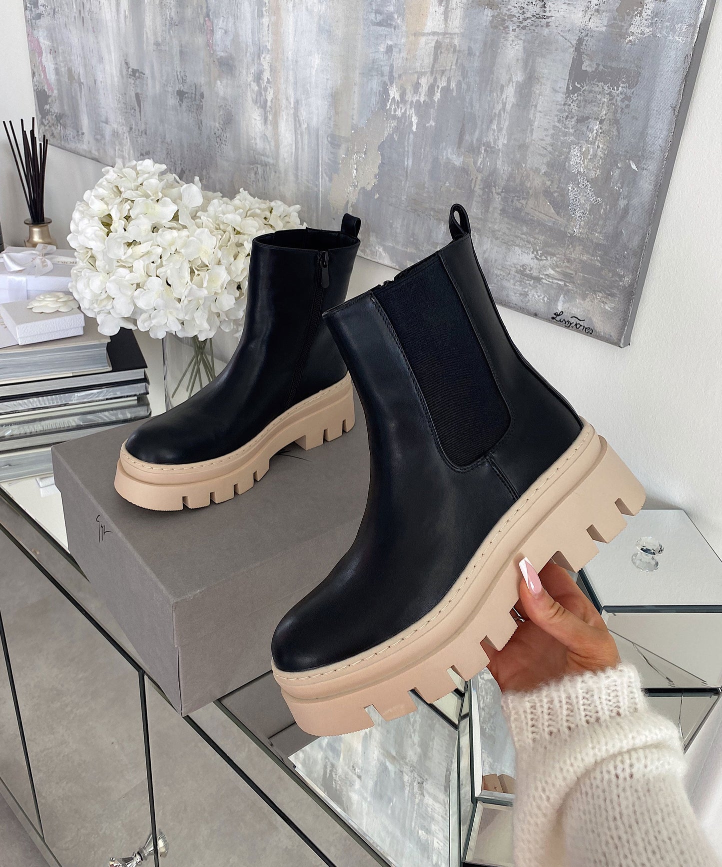 Chelsea Boots Nora Short Schwarz Beige