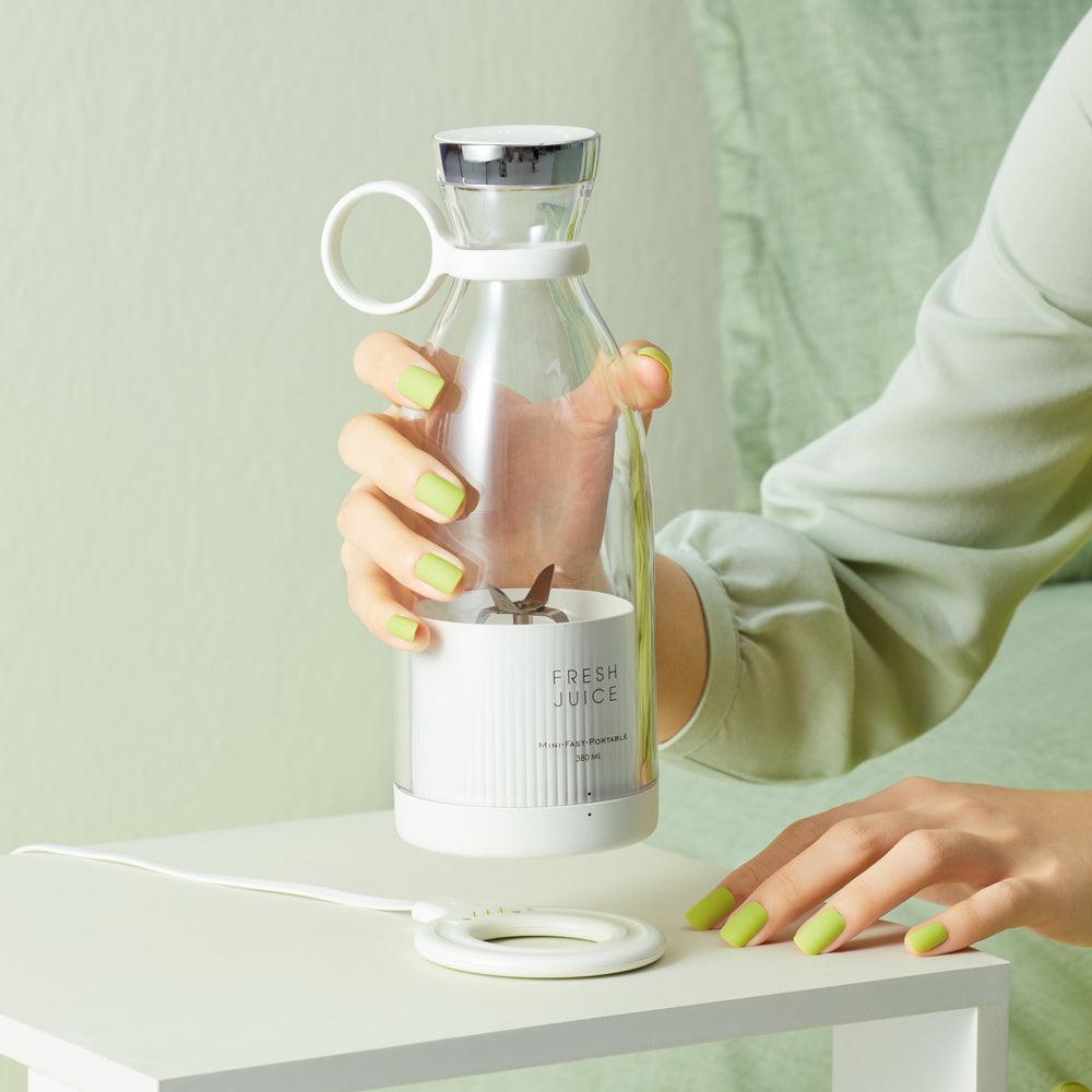 FreshJuice | The Mixer in a Bottle! π