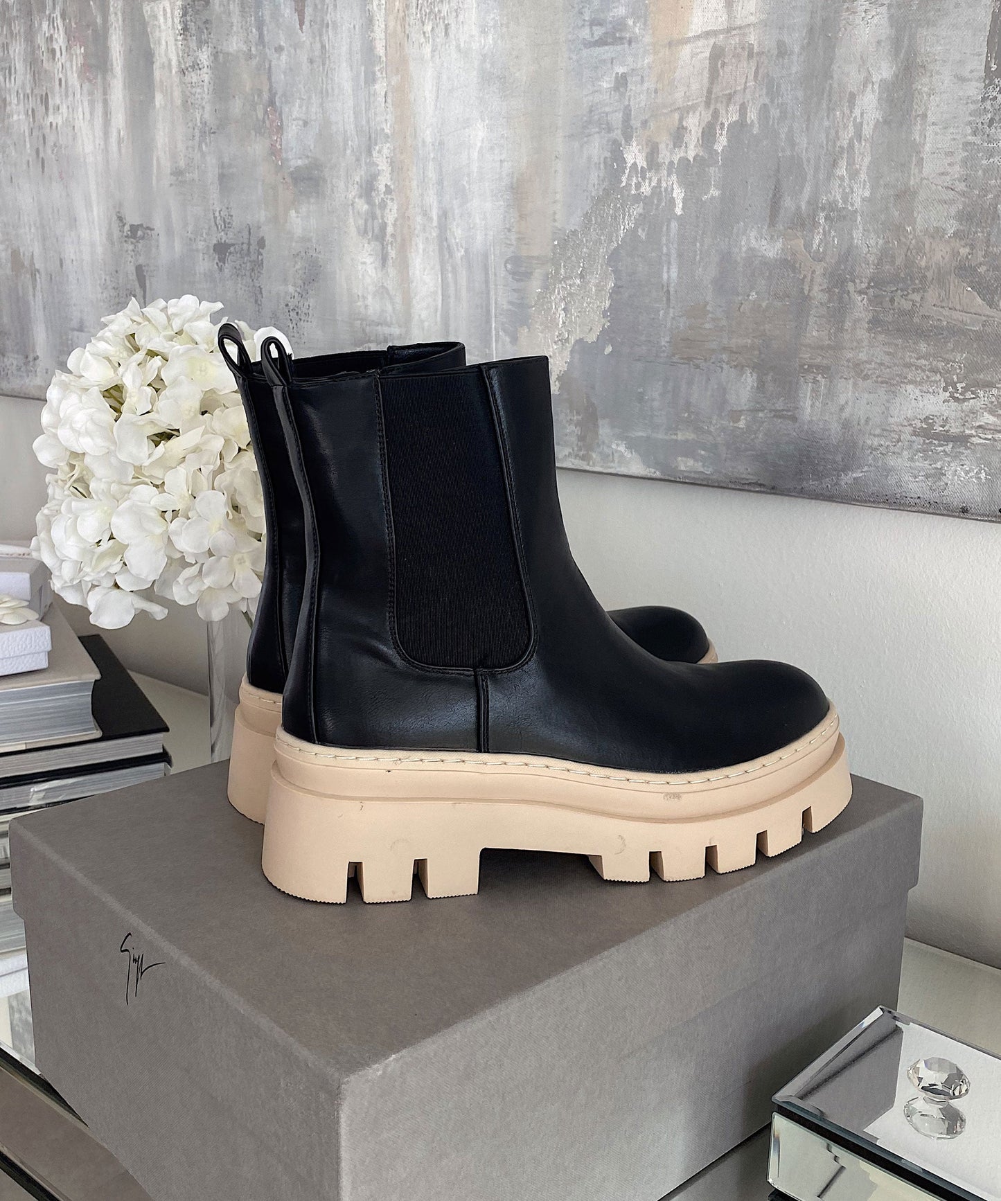 Chelsea Boots Nora Short Schwarz Beige