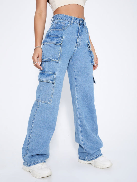 High-waisted cargo jeans with side flap pockets