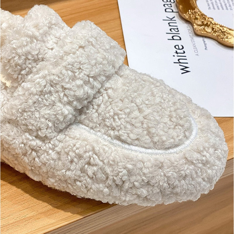 ComfyGlide™ - Plush Slippers with Non-Slip Sole (50% OFF)