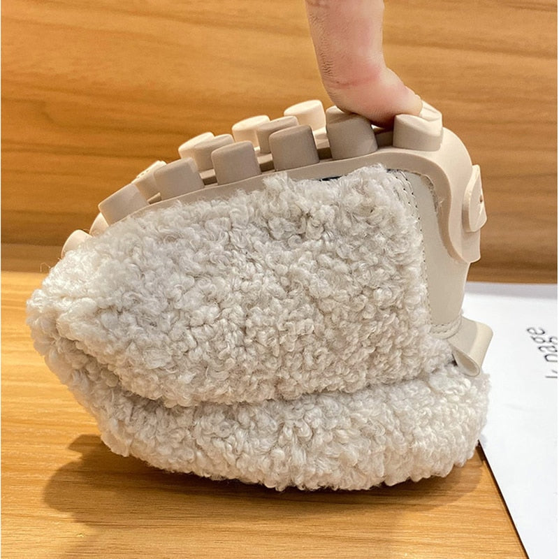 ComfyGlide™ - Plush Slippers with Non-Slip Sole (50% OFF)